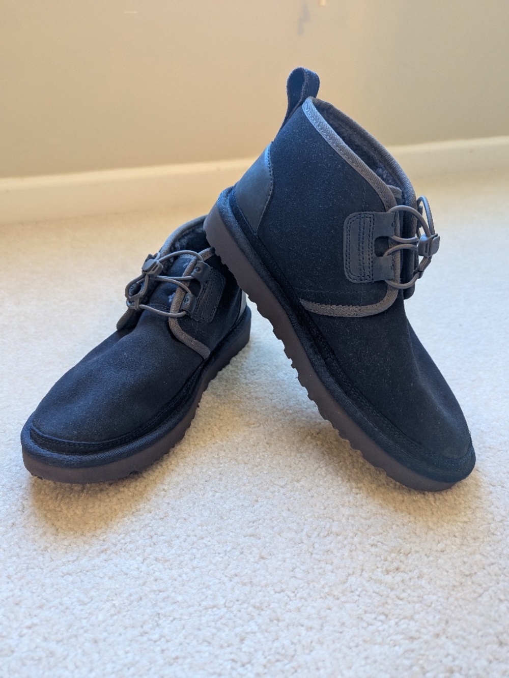 UGG Men's Neumel Ghillie Suede Chukka Boots Size 7 Navy Dark Blue Sheepskin